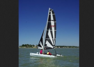  Renta de catamaranes 